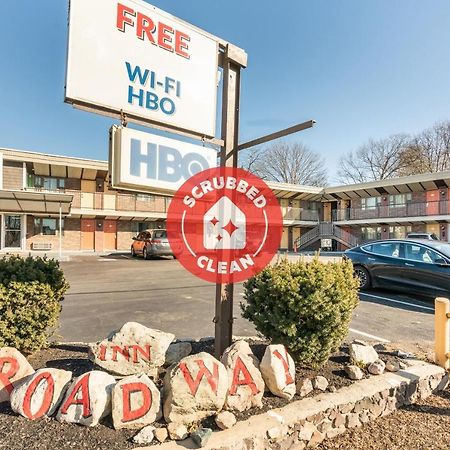 Oyo Hotel Malden Ma Broadway 외부 사진
