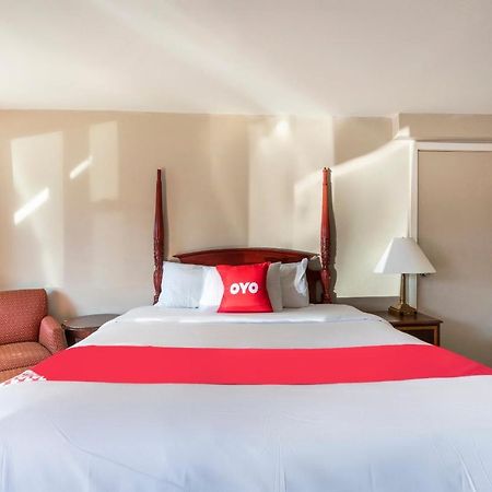 Oyo Hotel Malden Ma Broadway 외부 사진