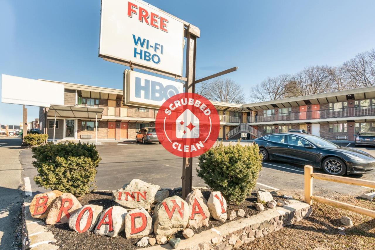 Oyo Hotel Malden Ma Broadway 외부 사진