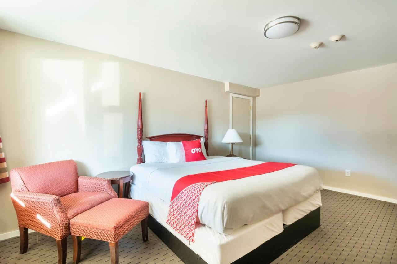 Oyo Hotel Malden Ma Broadway 외부 사진