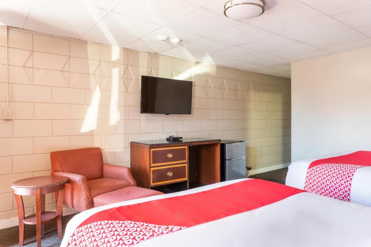 Oyo Hotel Malden Ma Broadway 외부 사진